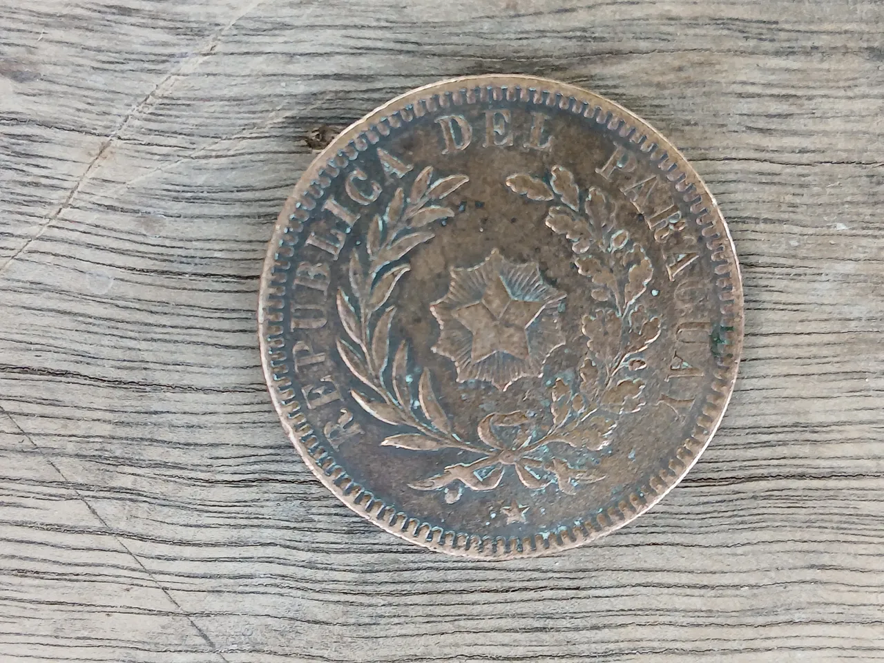 Moneda antigua de centésimos de Paraguay