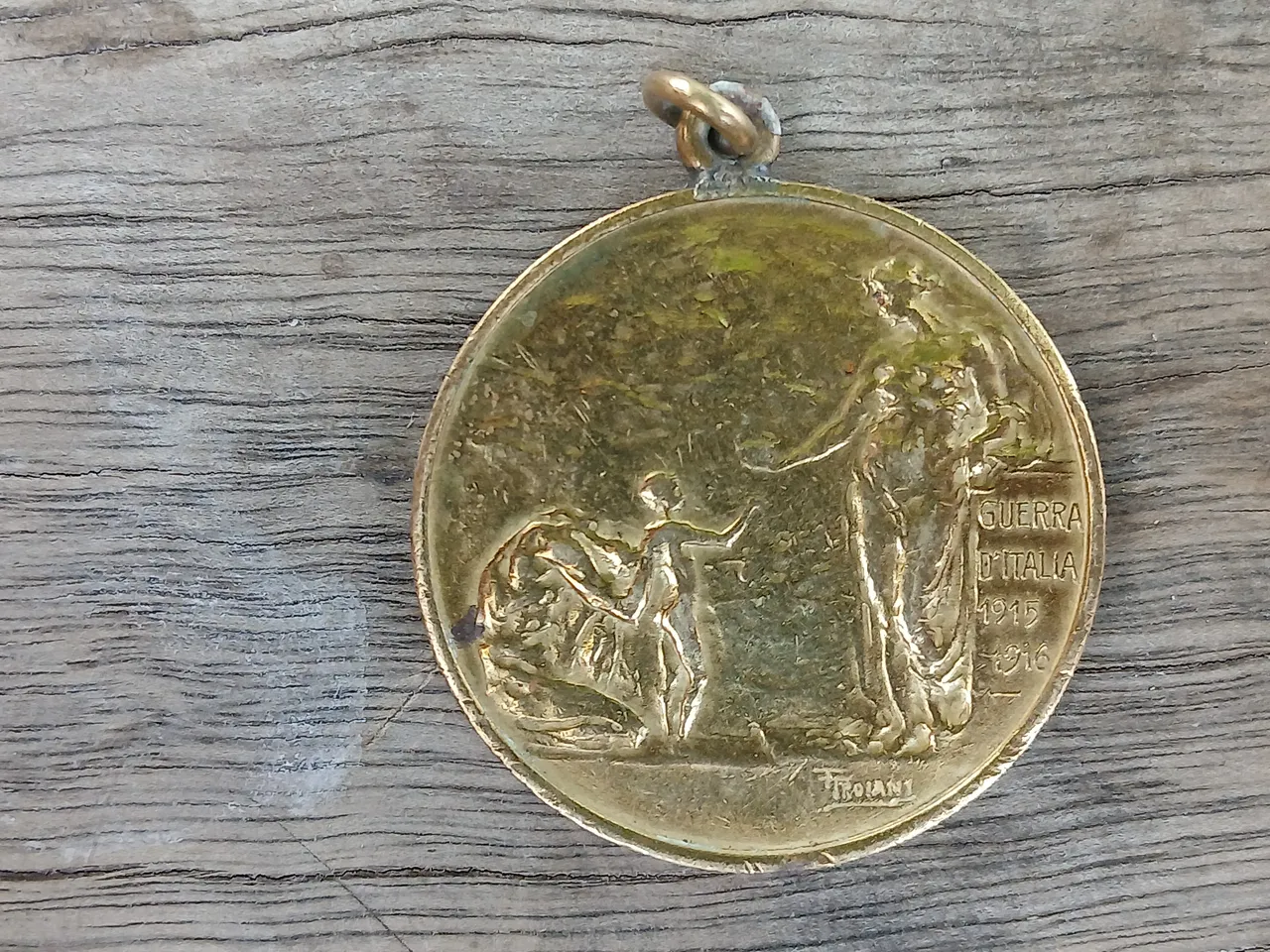 Medalla comito italiano di guerra buenos aires 1915 F troiani